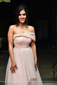 Kavya Thapar at Nenu Ready Movie Title Glimpse Launch