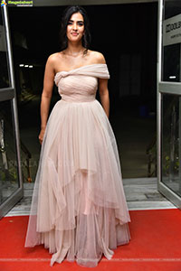 Kavya Thapar at Nenu Ready Movie Title Glimpse Launch