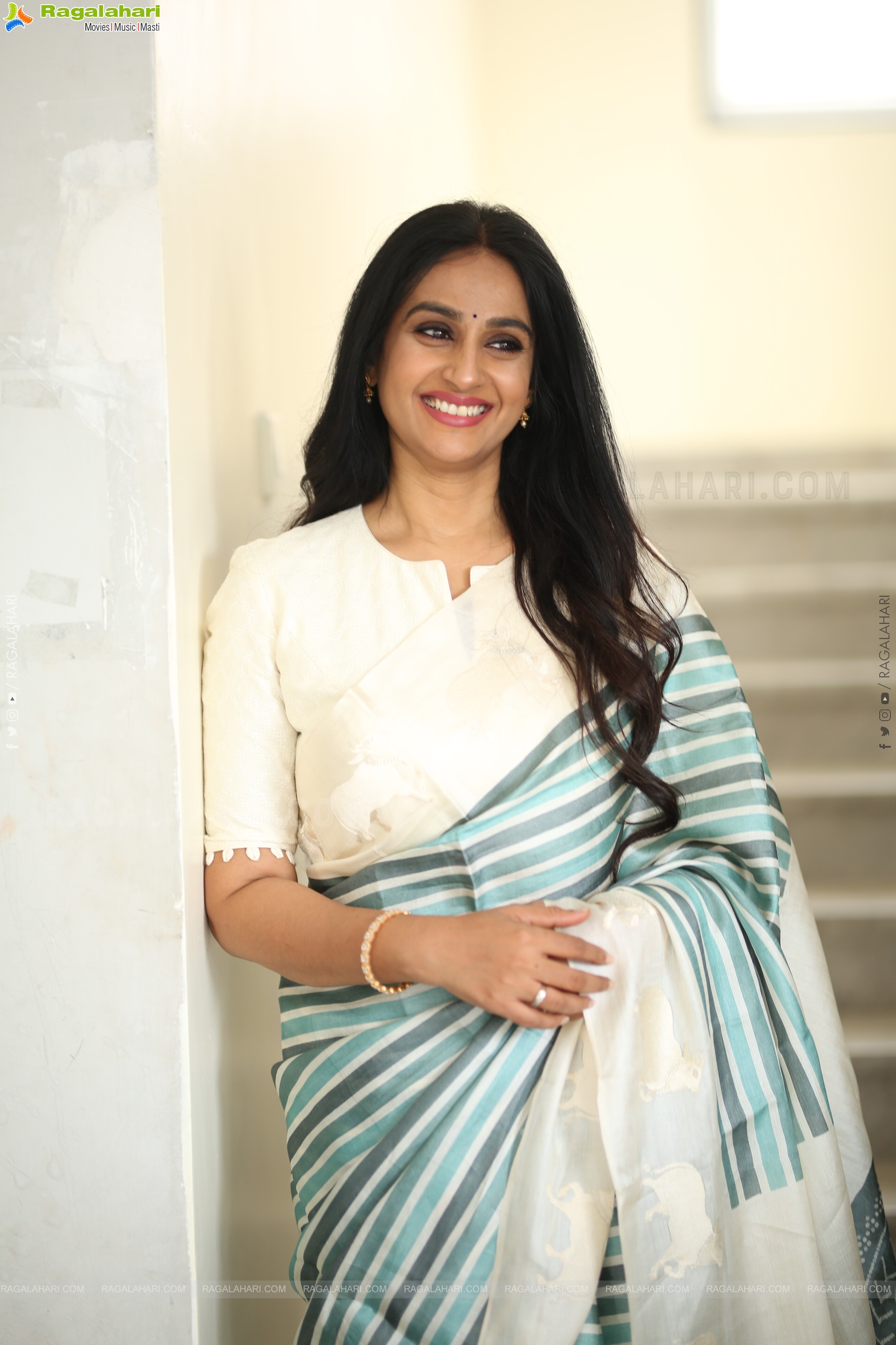 Laya stills at Thammudu Movie Interview, HD Gallery