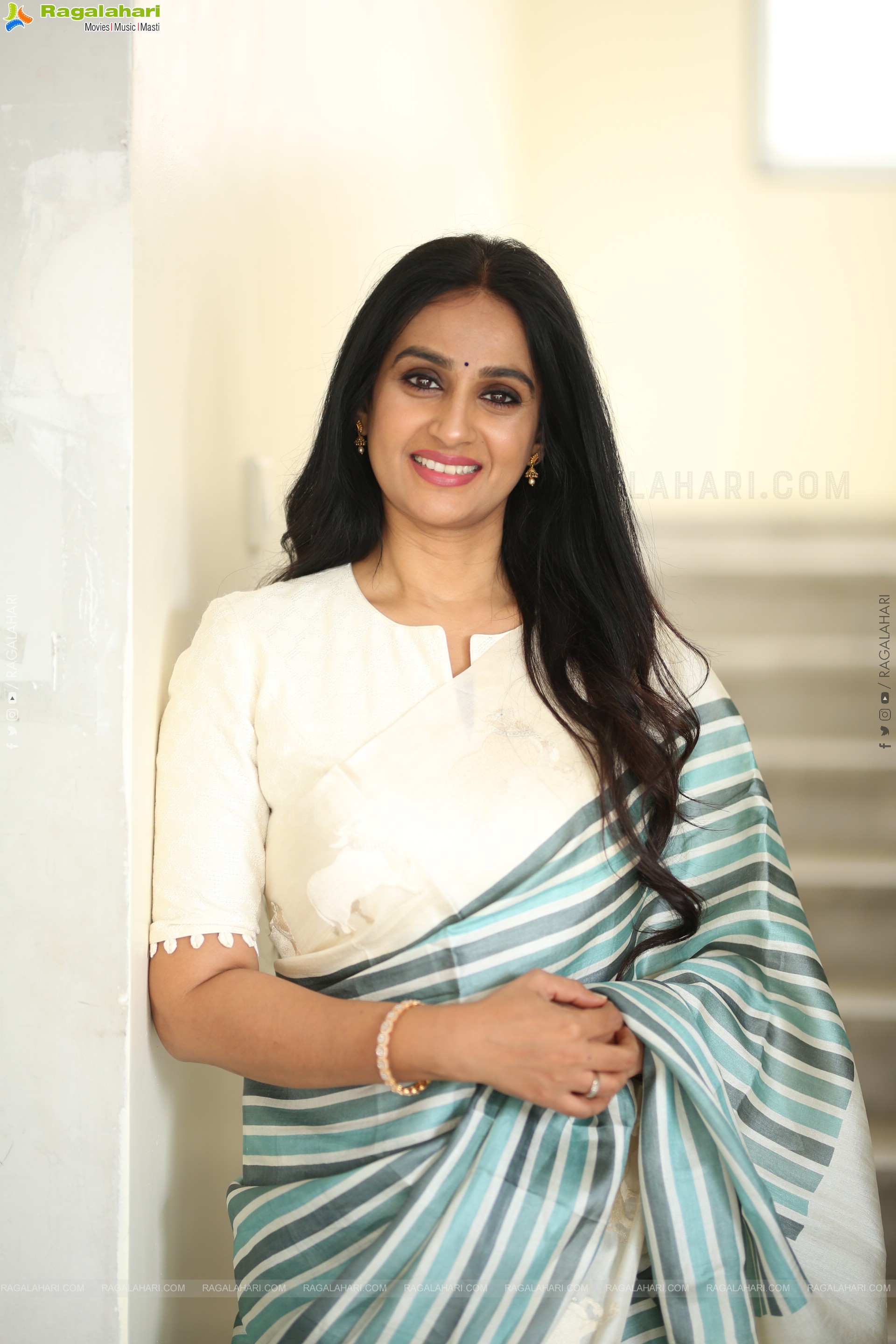 Laya stills at Thammudu Movie Interview, HD Gallery