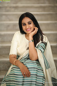 Laya stills at Thammudu Movie Interview, HD Gallery