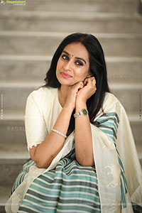 Laya stills at Thammudu Movie Interview, HD Gallery