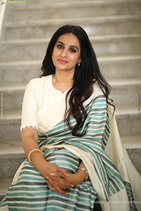 Laya stills at Thammudu Movie Interview, HD Gallery