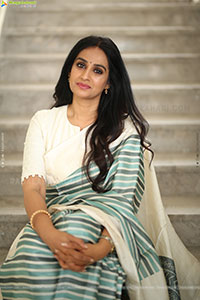 Laya stills at Thammudu Movie Interview, HD Gallery