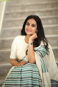 Laya stills at Thammudu Movie Interview, HD Gallery