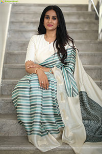 Laya stills at Thammudu Movie Interview, HD Gallery