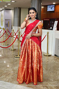 Manu Malleshwari at Hilife Exhibition Launch Event