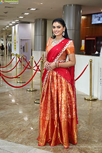 Manu Malleshwari at Hilife Exhibition Launch Event