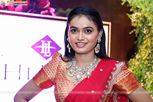 Manu Malleshwari at Hilife Exhibition Launch Event