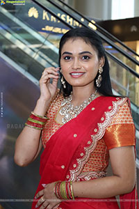 Manu Malleshwari at Hilife Exhibition Launch Event