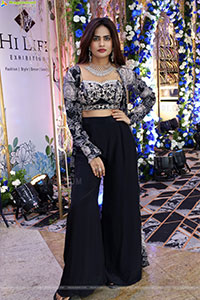 Naziya Khan Stills in Black Designer Dress, HD Gallery