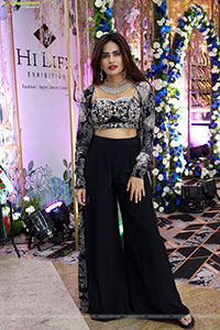 Naziya Khan Stills in Black Designer Dress, HD Gallery