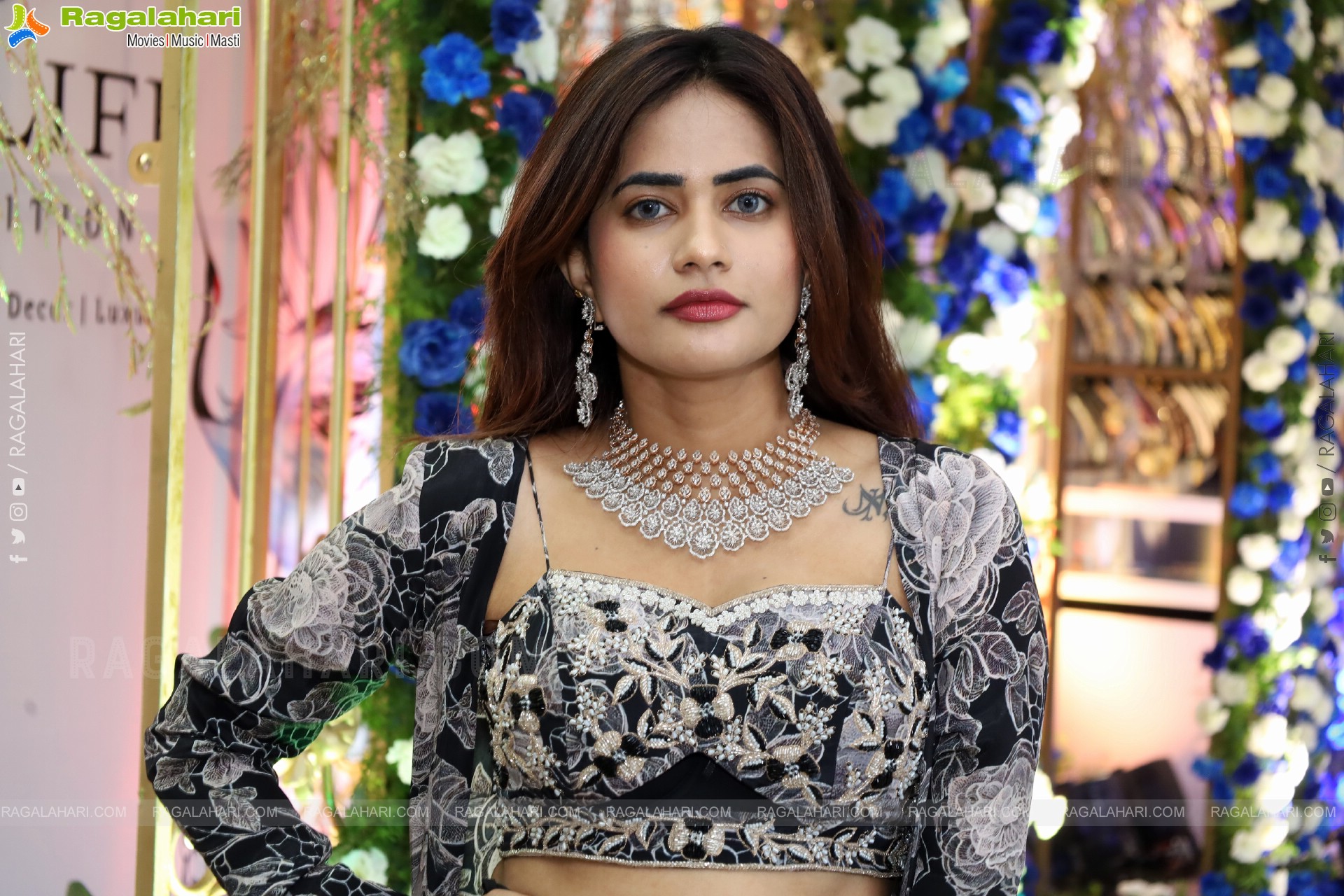 Naziya Khan Stills in Black Designer Dress, HD Gallery