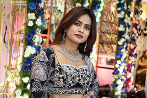 Naziya Khan Stills in Black Designer Dress, HD Gallery