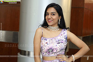 Poojitha Reddy Latest Stills, HD Gallery 