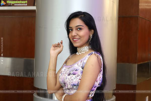 Poojitha Reddy Latest Stills, HD Gallery 
