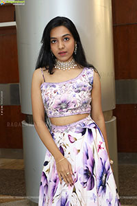 Poojitha Reddy Latest Stills, HD Gallery 