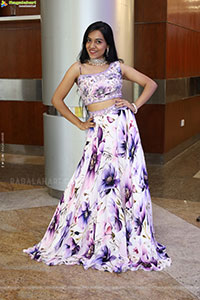 Poojitha Reddy Latest Stills, HD Gallery 