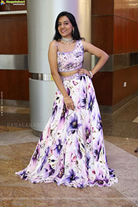 Poojitha Reddy Latest Stills, HD Gallery 