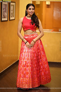 Sapthami Gowda at Thammudu Trailer Launch, HD Gallery 