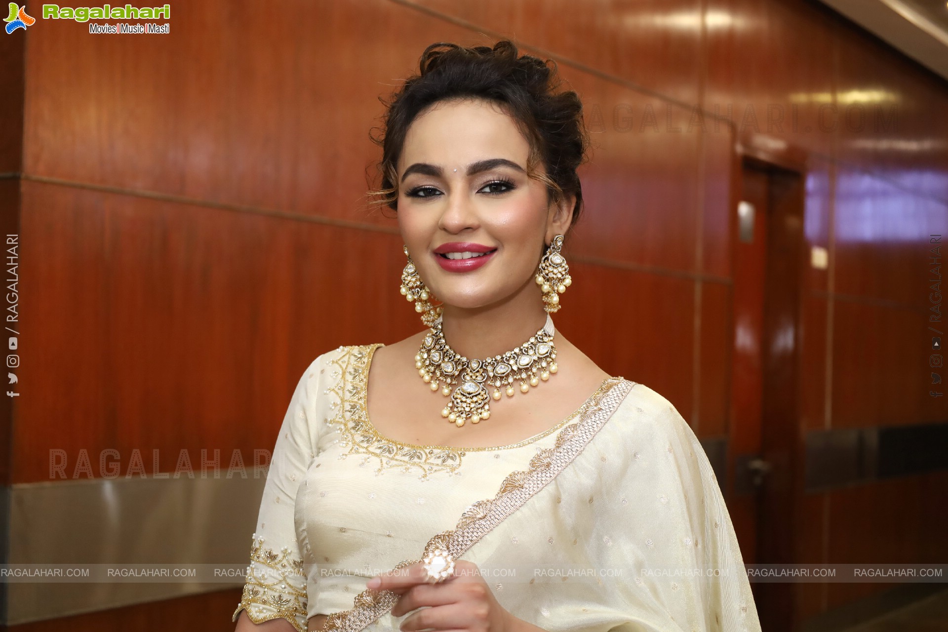 Seerat Kapoor at Hi Life Exhibition Launch, HD Gallery