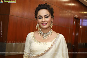 Seerat Kapoor at Hi Life Exhibition Launch, HD Gallery