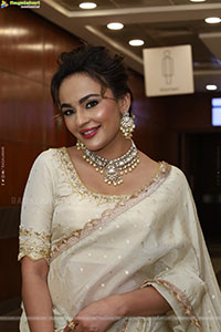 Seerat Kapoor at Hi Life Exhibition Launch, HD Gallery