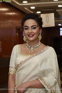 Seerat Kapoor at Hi Life Exhibition Launch, HD Gallery