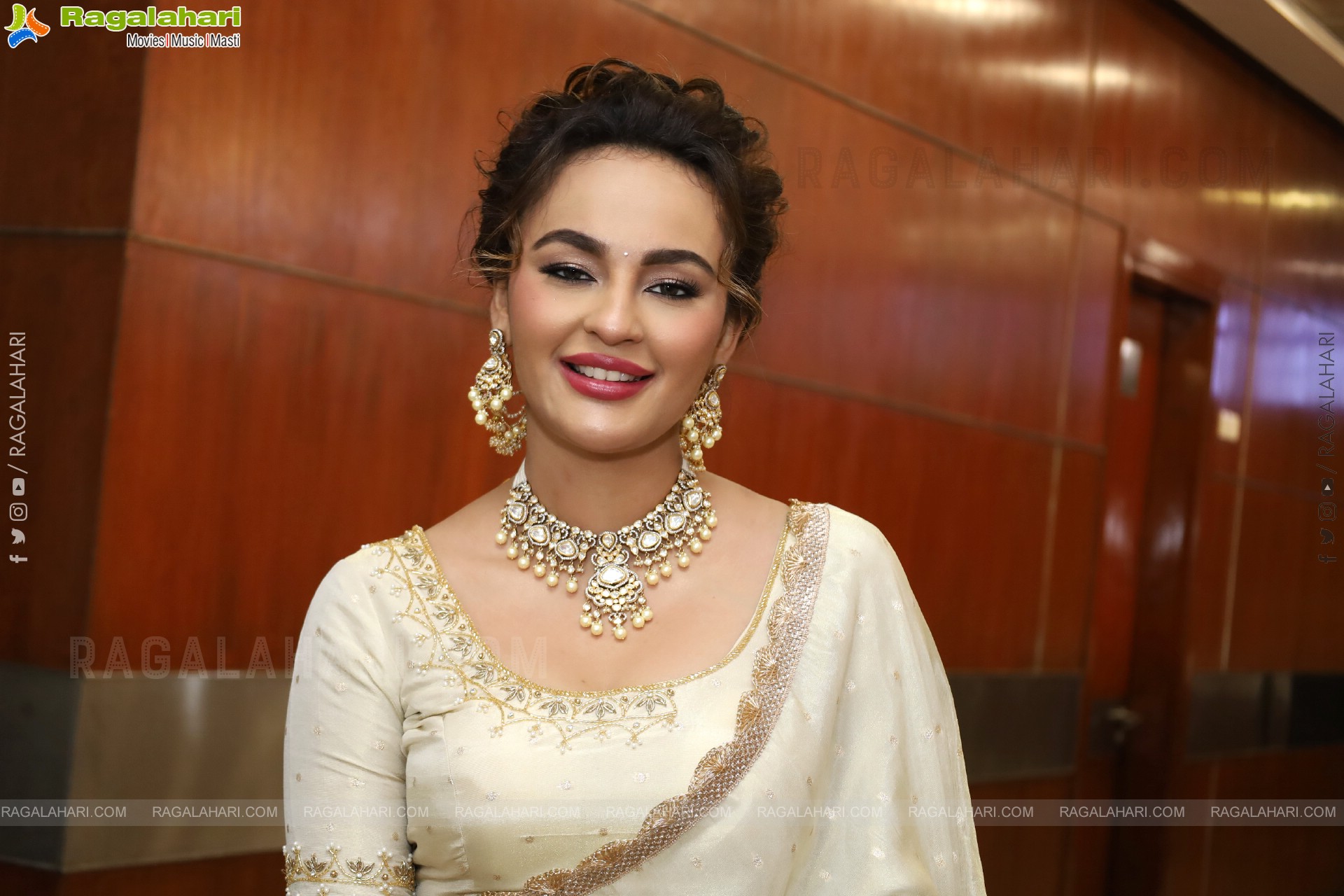 Seerat Kapoor at Hi Life Exhibition Launch, HD Gallery