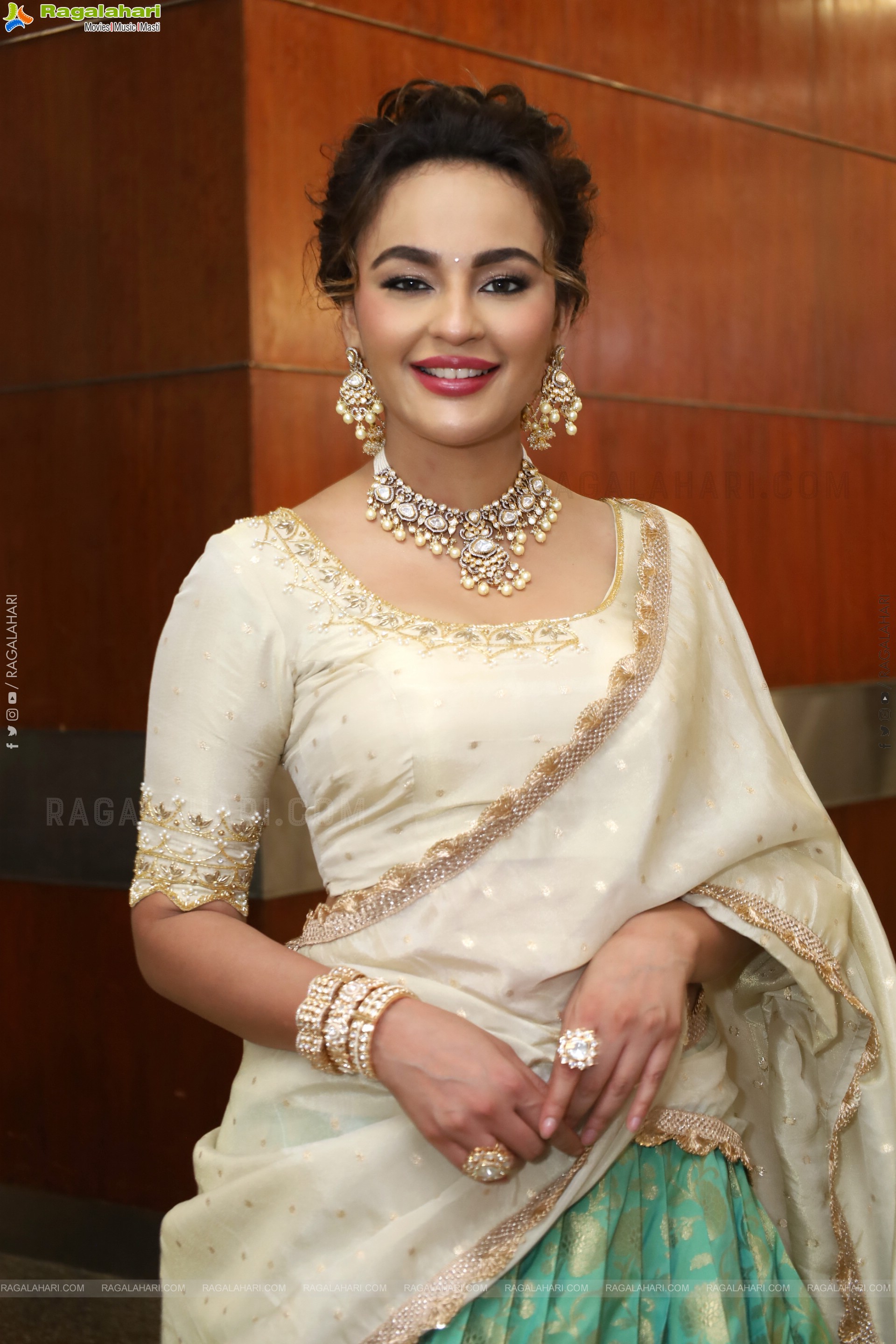 Seerat Kapoor at Hi Life Exhibition Launch, HD Gallery