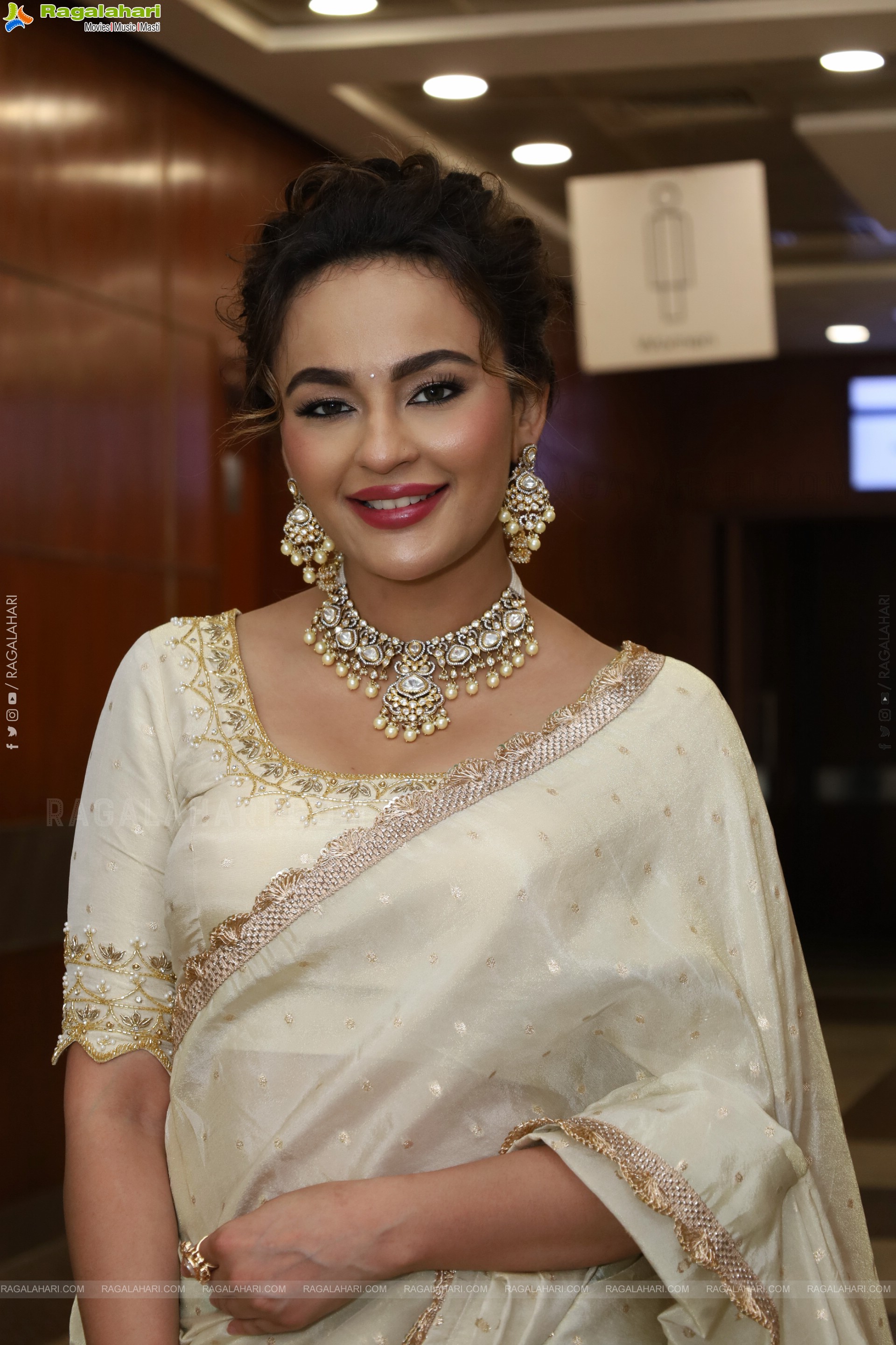 Seerat Kapoor at Hi Life Exhibition Launch, HD Gallery