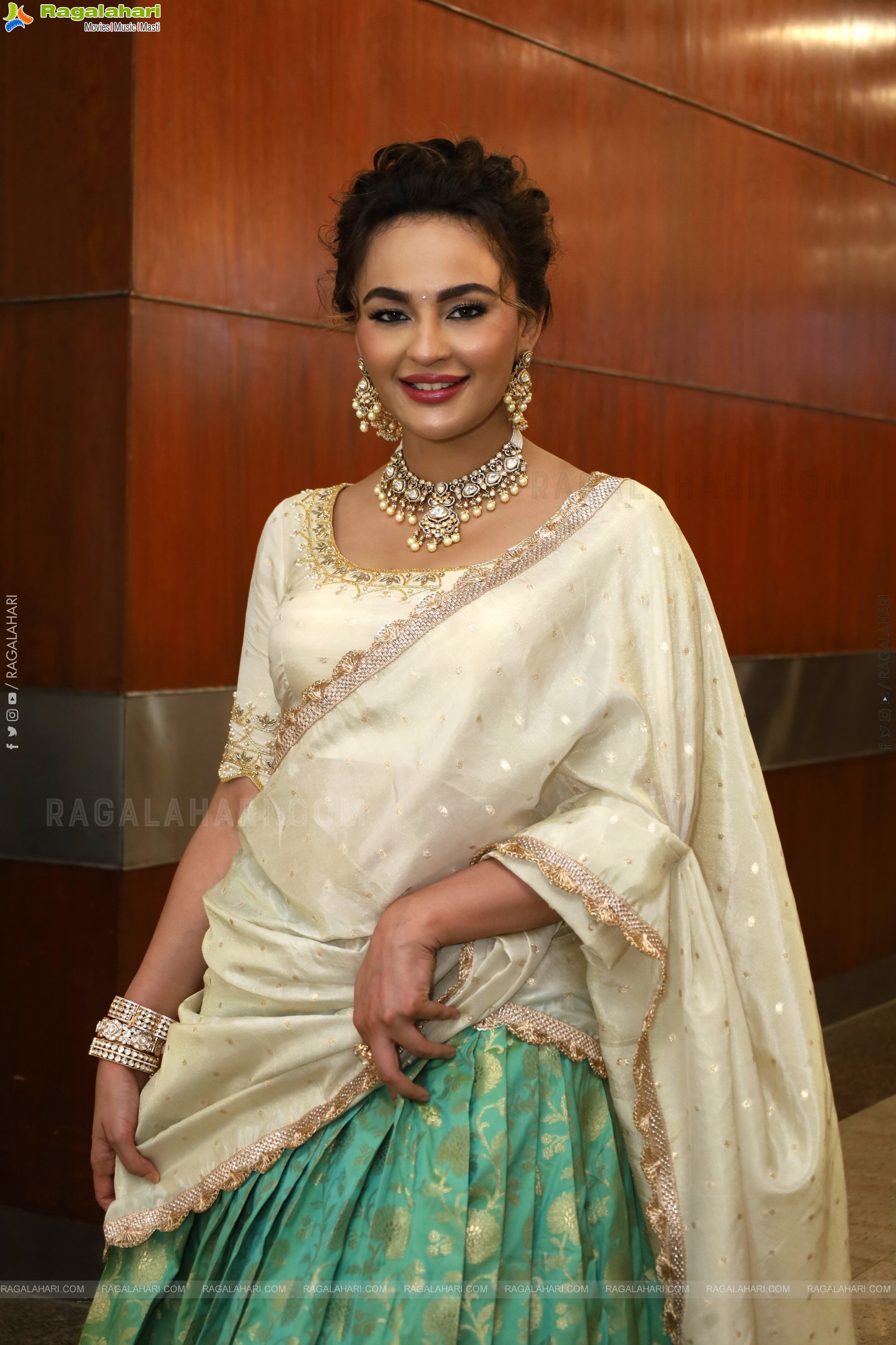 Seerat Kapoor at Hi Life Exhibition Launch, HD Gallery