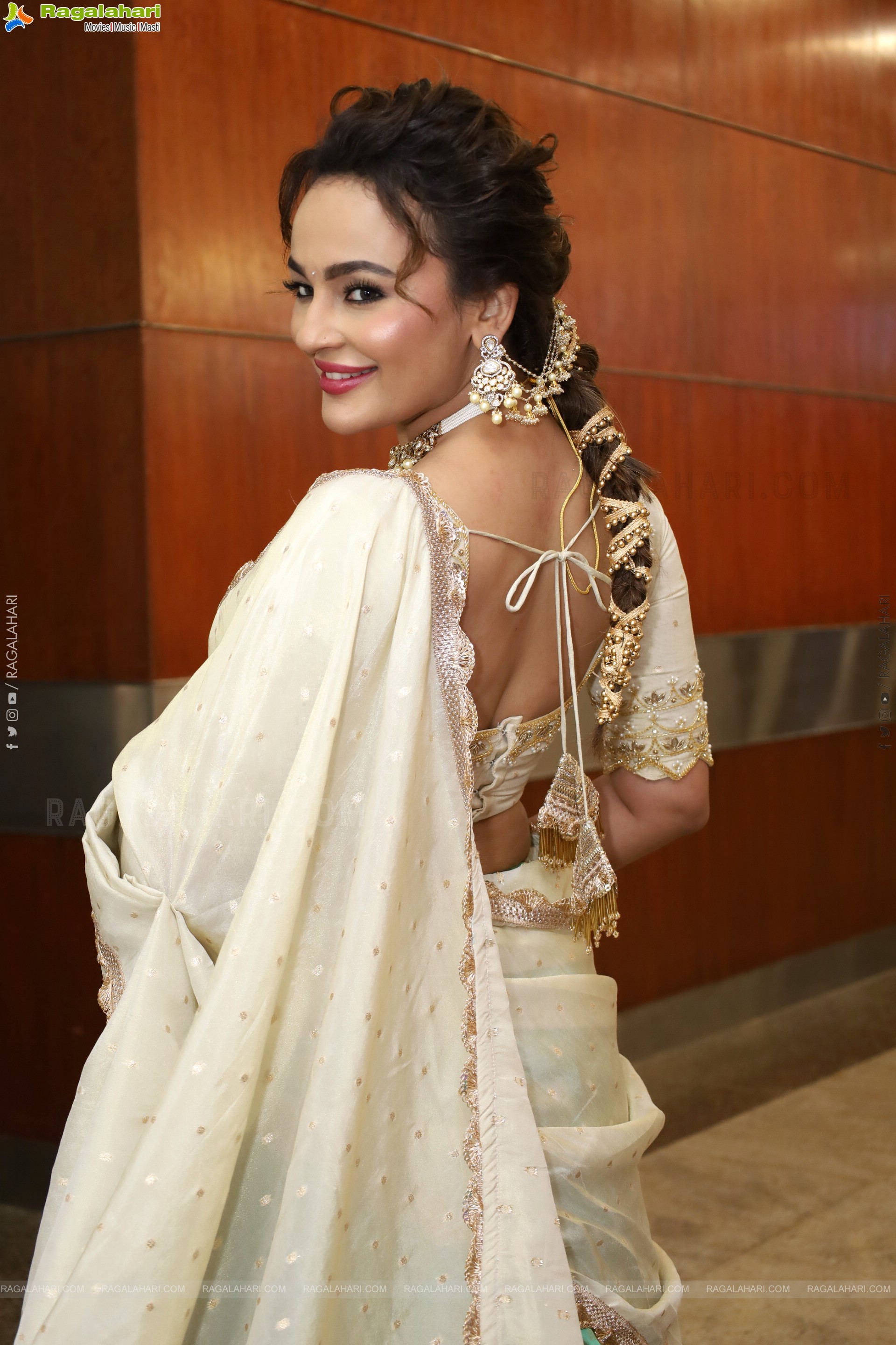 Seerat Kapoor at Hi Life Exhibition Launch, HD Gallery
