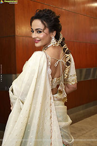 Seerat Kapoor at Hi Life Exhibition Launch, HD Gallery