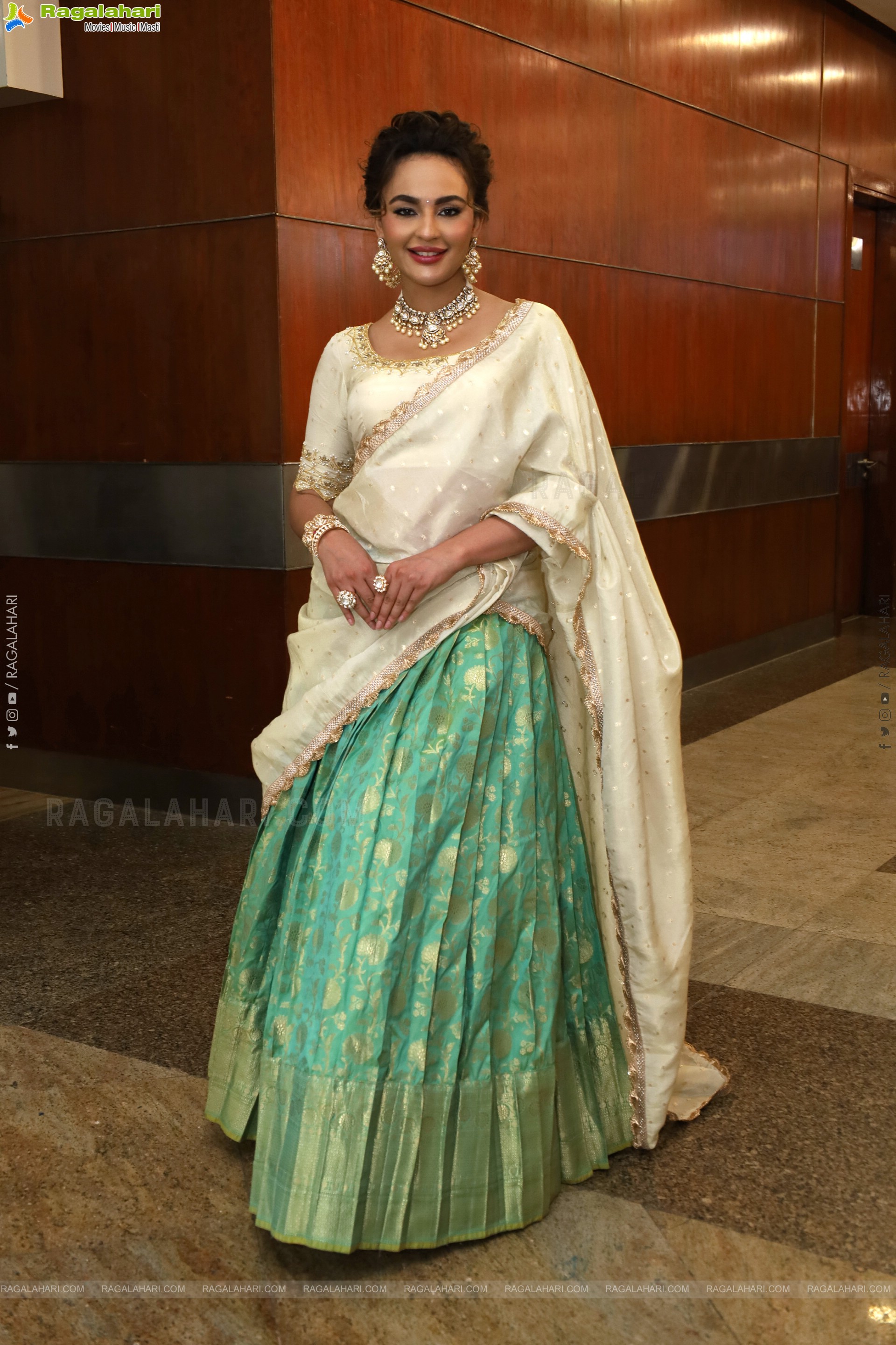 Seerat Kapoor at Hi Life Exhibition Launch, HD Gallery