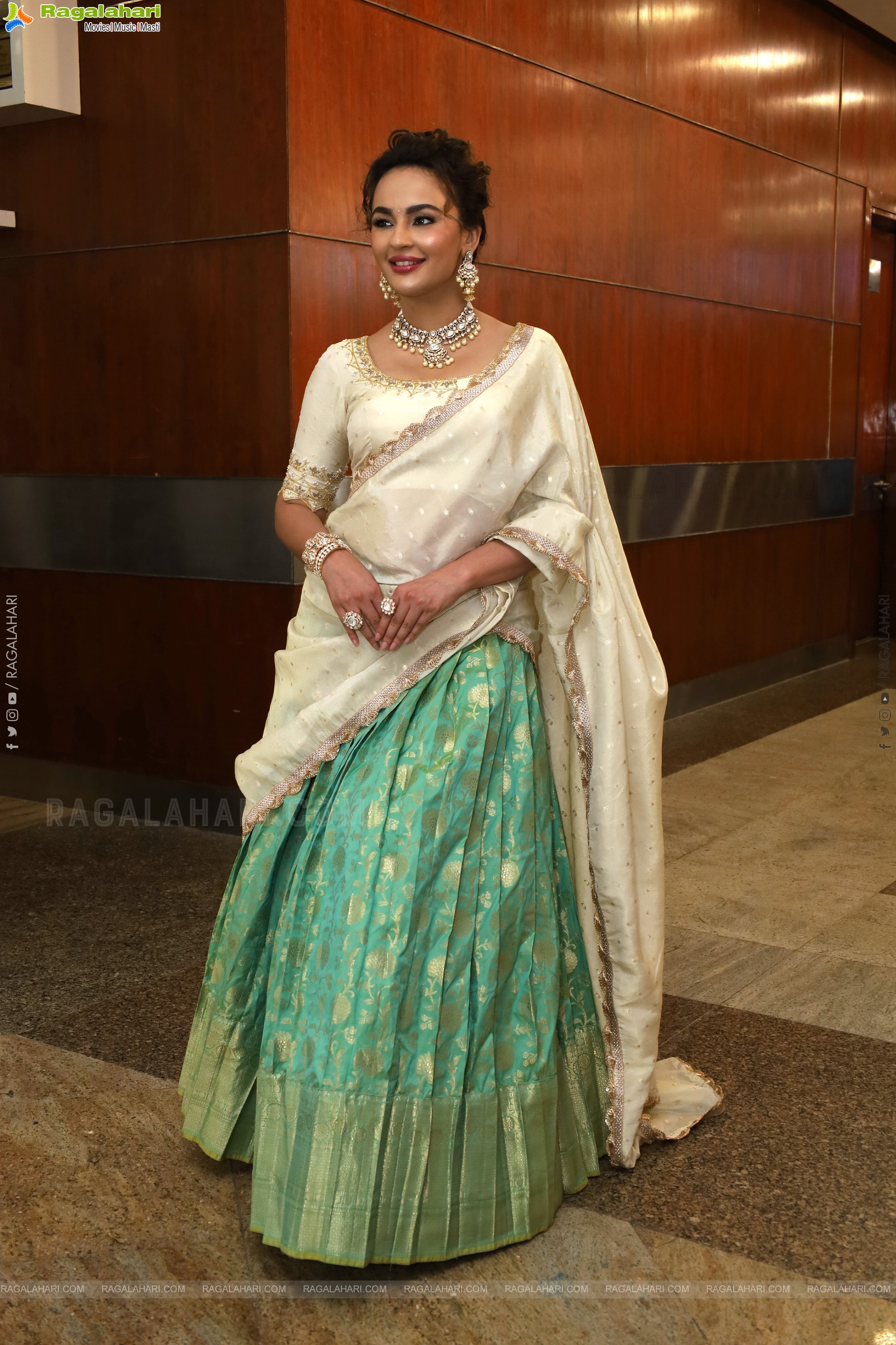 Seerat Kapoor at Hi Life Exhibition Launch, HD Gallery