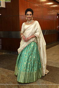 Seerat Kapoor at Hi Life Exhibition Launch, HD Gallery
