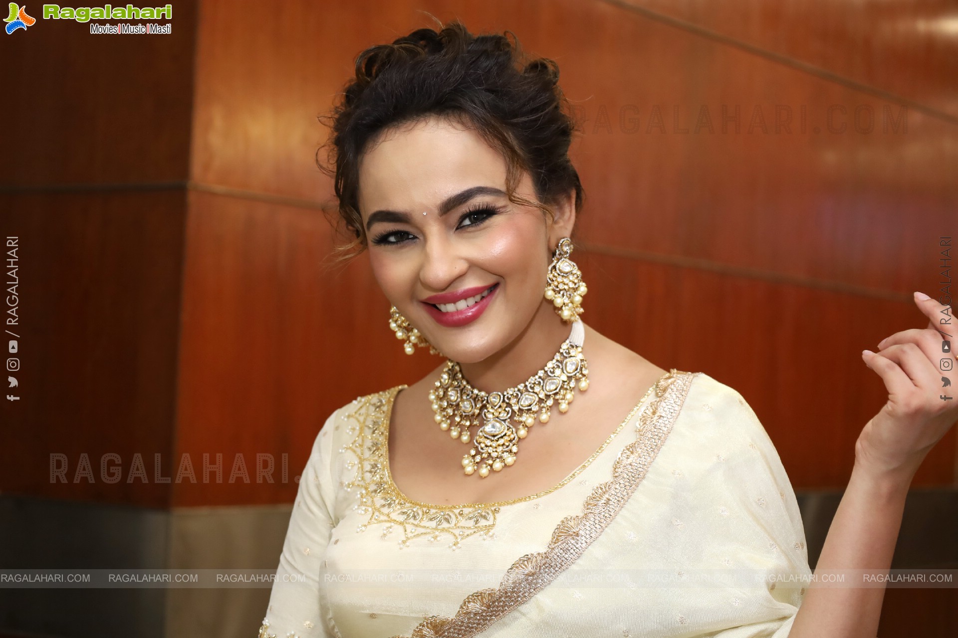 Seerat Kapoor at Hi Life Exhibition Launch, HD Gallery