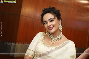 Seerat Kapoor at Hi Life Exhibition Launch, HD Gallery