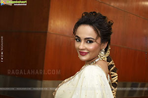 Seerat Kapoor at Hi Life Exhibition Launch, HD Gallery
