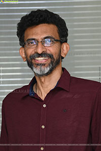 Sekhar Kammula at Kuberaa Movie Interview, HD Gallery