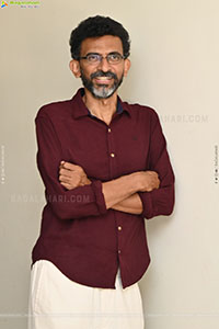 Sekhar Kammula at Kuberaa Movie Interview, HD Gallery