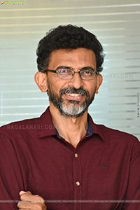 Sekhar Kammula at Kuberaa Movie Interview, HD Gallery