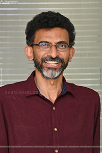 Sekhar Kammula at Kuberaa Movie Interview, HD Gallery