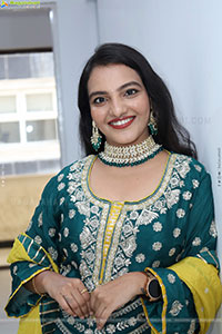 Shailu Kuthadi Latest HD Stills, Photo Gallery