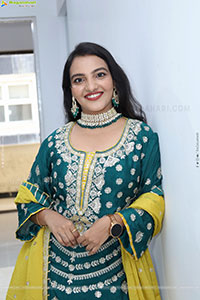 Shailu Kuthadi Latest HD Stills, Photo Gallery