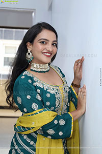 Shailu Kuthadi Latest HD Stills, Photo Gallery