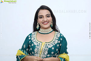 Shailu Kuthadi Latest HD Stills, Photo Gallery