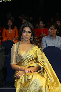 Shriya Saran at JITO Connect 2025 Curtain Raiser Event