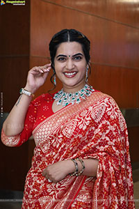 Sravanthi Chokarapu at Hi Life Exhibition Grand Launch